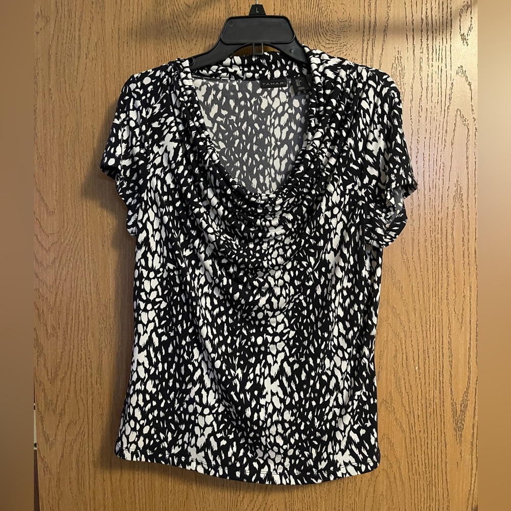 Tahari Black and White Ruched Short Sleeve Blouse